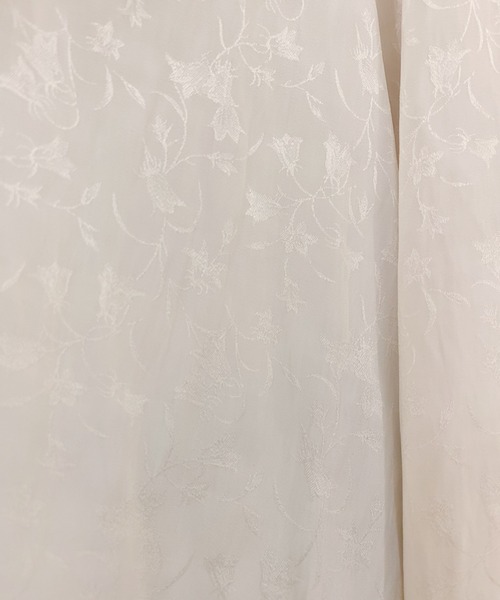 SHENERY（シーナリー）の「ジャガードフリルカラーブラウス（シャツ/ブラウス・レディース・ブラック/オフホワイト・FREE）」の7枚目の写真