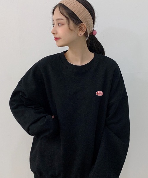 muahmuah(ムーアムーア)の「A'GEM/9 × .kom『muah muah/ムーアムーア』OVERFIT WAPPEN MTM/韓国ブランド オーバーフィット ワッペン MTM スウェットシャツ トレーナー(スウェット・レディース・ブラック/グレー/インディゴブルー/ベージュ/カーキ/アイボリー・FREE)」の12枚目の写真