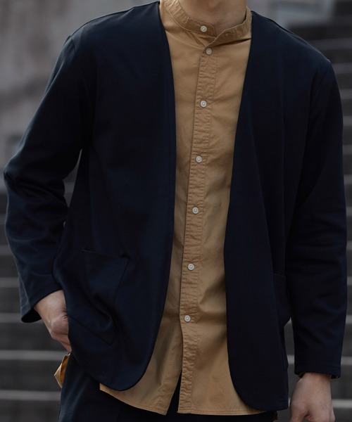 OMNES Another Edition(オムネス アナザーエディション)の「メンズ ストレッチポンチ ノーカラージャケット(ノーカラージャケット・メンズ・ブラック/グレイッシュベージュ/チャコール・MEDIUM/LARGE)」の17枚目の写真