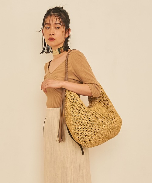 COOCO(クーコ)の「フリンジ付ペーパーワンショルダーバッグ(かごバッグ・レディース・ナチュラル/キャメル/グレー・9)」の12枚目の写真