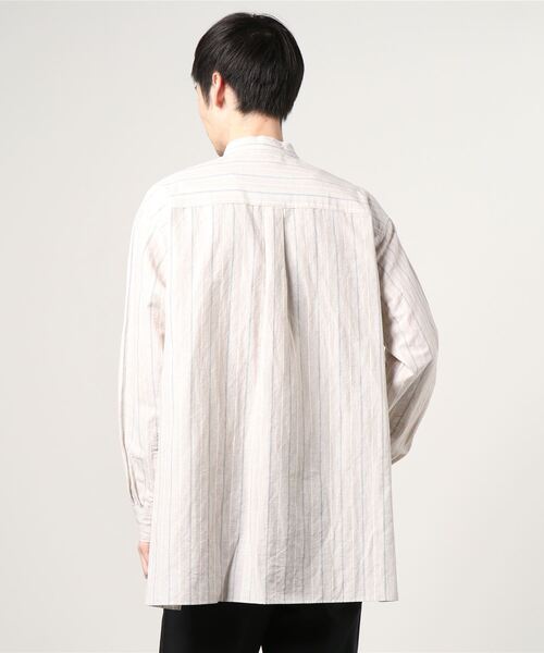 ATELIER BETON（アトリエベトン）の「STRIPE BAND COLLAR SHIRT（シャツ/ブラウス・メンズ・ベージュ/グレー・2/4/3）」の3枚目の写真