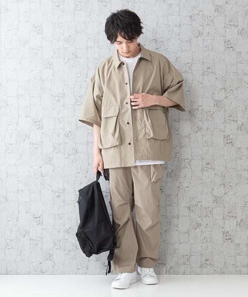 OUTDOOR PRODUCTS APPAREL(アウトドアプロダクツアパレル)の「ベンチレーションシャツ 「着るBAG」シリーズ 撥水 抗UV ポケット多数 ビッグシルエット(シャツ/ブラウス・メンズ・ブラック/ベージュ・LARGE/MEDIUM/X-LARGE)」の8枚目の写真