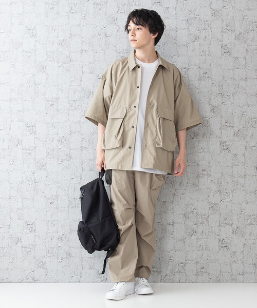 OUTDOOR PRODUCTS APPAREL(アウトドアプロダクツアパレル)の「ベンチレーションシャツ 「着るBAG」シリーズ 撥水 抗UV ポケット多数 ビッグシルエット(シャツ/ブラウス・メンズ・ブラック/ベージュ・LARGE/MEDIUM/X-LARGE)」の9枚目の写真