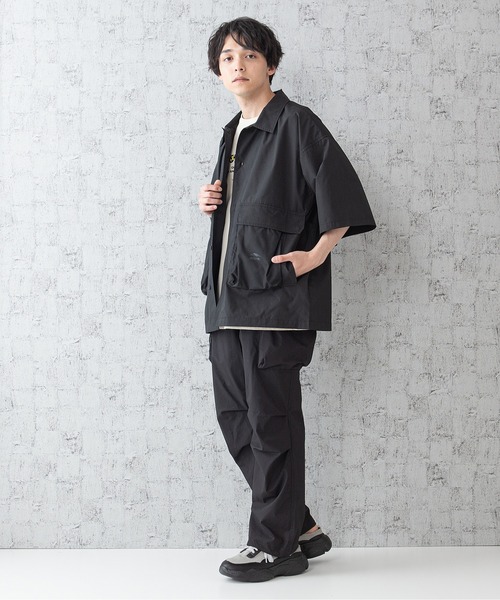 OUTDOOR PRODUCTS APPAREL(アウトドアプロダクツアパレル)の「ベンチレーションシャツ 「着るBAG」シリーズ 撥水 抗UV ポケット多数 ビッグシルエット(シャツ/ブラウス・メンズ・ブラック/ベージュ・LARGE/MEDIUM/X-LARGE)」の5枚目の写真