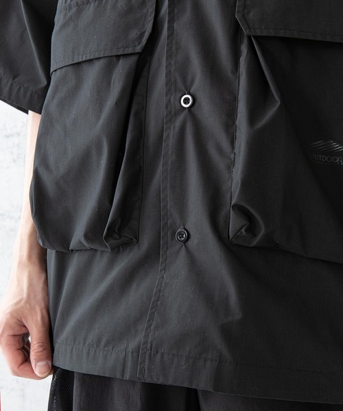 OUTDOOR PRODUCTS APPAREL(アウトドアプロダクツアパレル)の「ベンチレーションシャツ 「着るBAG」シリーズ 撥水 抗UV ポケット多数 ビッグシルエット(シャツ/ブラウス・メンズ・ブラック/ベージュ・LARGE/MEDIUM/X-LARGE)」の20枚目の写真