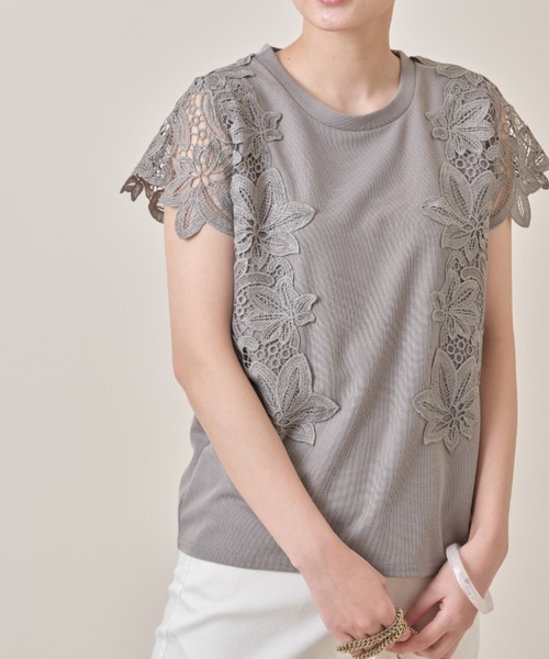 &. NOSTALGIA（アンドドットノスタルジア）の「袖レースカットソー（Tシャツ/カットソー・レディース・ブラック/オフホワイト/ミント/グレイッシュベージュ/ラベンダー/チャコールグレー/モカ/ブルー・FREE）」の6枚目の写真