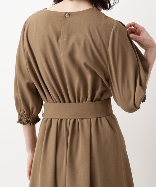 N.(N. Natural Beauty Basic)(エヌエヌナチュラルビューティーベーシック)の「【追加生産】サッシュベルト付ワンピース(ワンピース・レディース・ベージュ/ネイビー/カーキ・MEDIUM)」の14枚目の写真