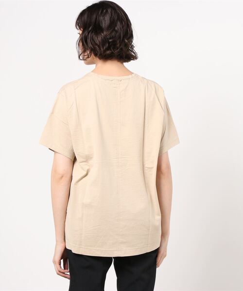 IKKUNA（イクナ）の「print T-shirt ii（Tシャツ/カットソー・レディース・ホワイト/ブラウン系その他2/ブラウン系その他・1）」の4枚目の写真