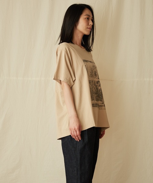 IKKUNA（イクナ）の「print T-shirt ii（Tシャツ/カットソー・レディース・ホワイト/ブラウン系その他2/ブラウン系その他・1）」の9枚目の写真
