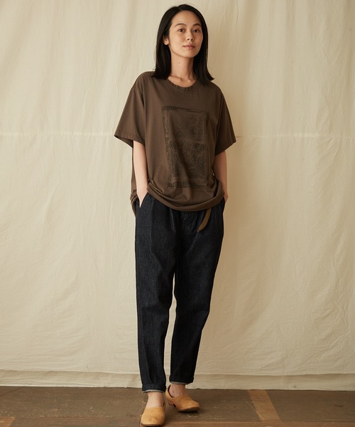 IKKUNA（イクナ）の「print T-shirt ii（Tシャツ/カットソー・レディース・ホワイト/ブラウン系その他2/ブラウン系その他・1）」の12枚目の写真