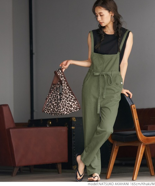 coca（coca）（コカ）の「ゆるっとサイズ感カツラギサロペット（サロペット/オーバーオール・レディース・カーキ/アイボリー・M/L）」の5枚目の写真
