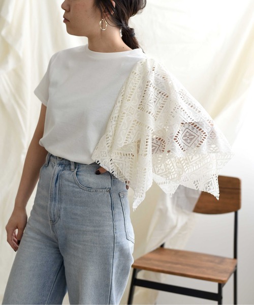 LHELBIE(レルビエ)の「【Made in Japan】 レースアシメカットトップス(Tシャツ/カットソー・レディース・ブラック/オフホワイト/イエロー・M)」の1枚目の写真
