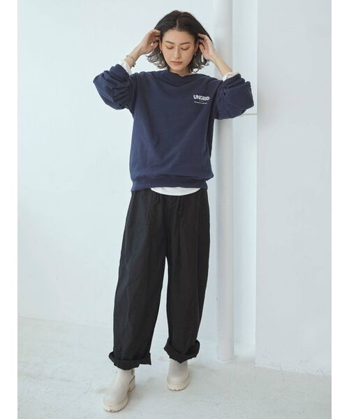 Ungrid（アングリッド）の「【10周年限定】Ungridロゴルーズスウェット(トレーナー)（スウェット・レディース・オフホワイト/レッド/グリーン/ネイビー・FREE）」の16枚目の写真