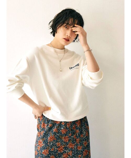 Ungrid（アングリッド）の「【10周年限定】Ungridロゴルーズスウェット(トレーナー)（スウェット・レディース・オフホワイト/レッド/グリーン/ネイビー・FREE）」の8枚目の写真