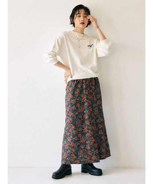 Ungrid（アングリッド）の「【10周年限定】Ungridロゴルーズスウェット(トレーナー)（スウェット・レディース・オフホワイト/レッド/グリーン/ネイビー・FREE）」の6枚目の写真