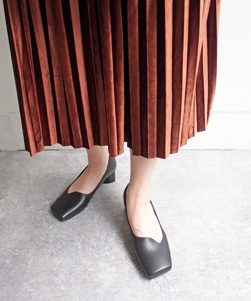 cava cava(サヴァサヴァ)の「オブリークスクエアトゥパンプス -1320401(パンプス・レディース・ブラック/ブラウン/ベージュ・24.5cm/23.5cm/23.0cm/22.5cm/24.0cm)」の5枚目の写真