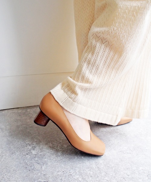 cava cava(サヴァサヴァ)の「オブリークスクエアトゥパンプス -1320401(パンプス・レディース・ブラック/ブラウン/ベージュ・24.5cm/23.5cm/23.0cm/22.5cm/24.0cm)」の12枚目の写真