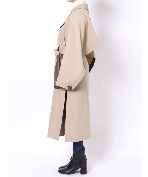 GYDA（ジェイダ）の「【WEB限定】ディープスリットケープトレンチコート（トレンチコート・レディース・ベージュ/ブラウン・FREE）」の15枚目の写真