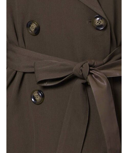 GYDA（ジェイダ）の「【WEB限定】ディープスリットケープトレンチコート（トレンチコート・レディース・ベージュ/ブラウン・FREE）」の22枚目の写真