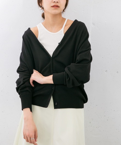 KBF（ケイビーエフ）の「アシメネックタンクトップ（タンクトップ・レディース・オレンジ系その他/アイボリー/チャコールグレー・ONE）」の2枚目の写真