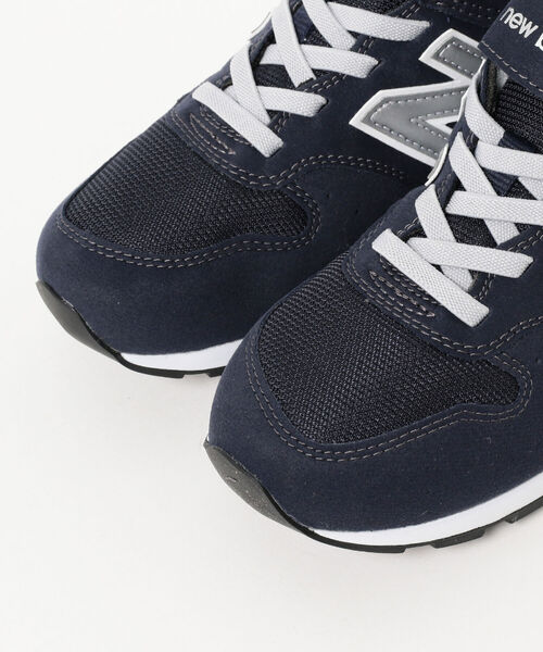 B:MING by BEAMS（ビーミングバイビームス）の「NEW BALANCE / 996 YOUTH（17～24cm）（スニーカー・キッズ・グレー/ネイビー・18/20/19/22/23/24/21/17）」の8枚目の写真