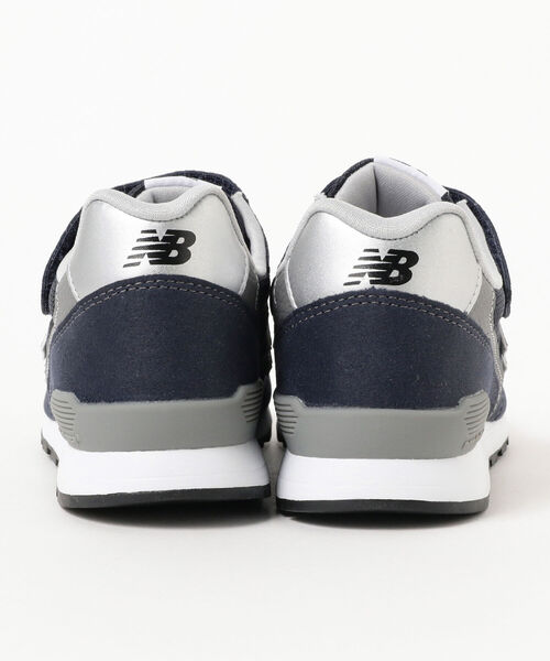 B:MING by BEAMS（ビーミングバイビームス）の「NEW BALANCE / 996 YOUTH（17～24cm）（スニーカー・キッズ・グレー/ネイビー・18/20/19/22/23/24/21/17）」の12枚目の写真
