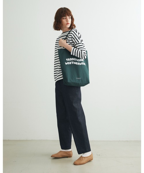 Traditional Weatherwear(トラディショナルウェザーウェア)の「WAVE LOGO GSST TOTE/ウェーブ ロゴ マチ付き トートバッグ(トートバッグ・メンズ・ネイビー×ホワイト/ブラウン系その他/グリーン系その他/ホワイト×ブラック/ボルドー・FREE/F)」の6枚目の写真