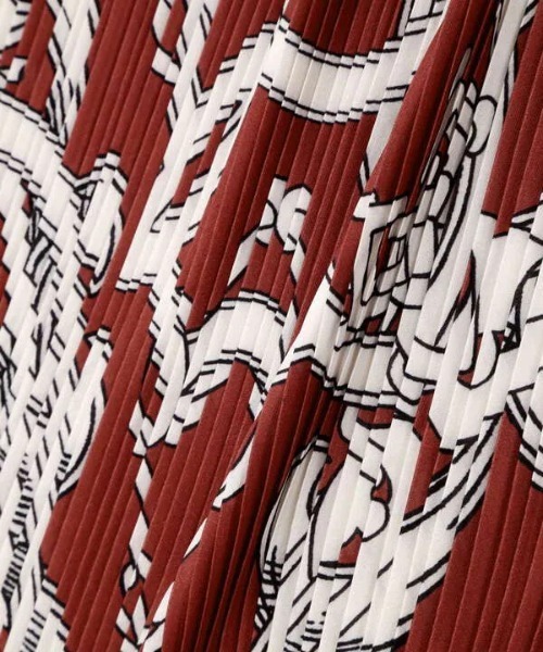 N.（N. Natural Beauty Basic）（エヌエヌナチュラルビューティーベーシック）の「オーナメント柄プリーツスカーフ（ストール/ショール・レディース・ブルー系その他/ワイン・ﾌﾘ-）」の5枚目の写真