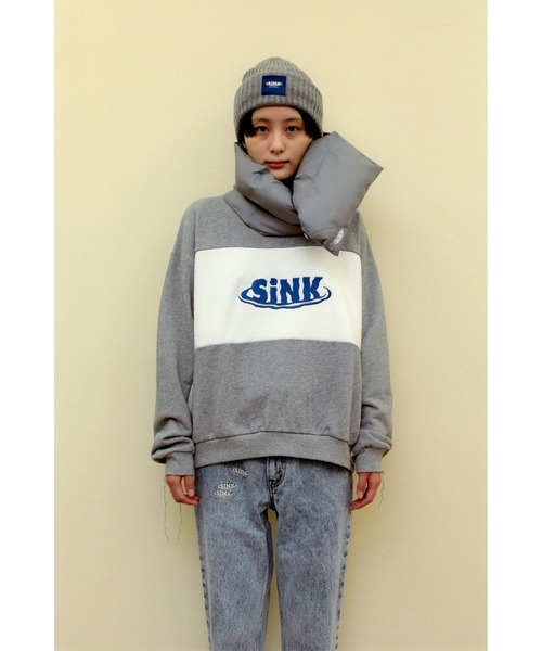 SINK kotohayokozawa（シンク コトハヨコザワ）の「BLOCK COLOR  LOGO SWEAT（スウェット・レディース・ベージュ/ネイビー/グレー・M/L）」の8枚目の写真