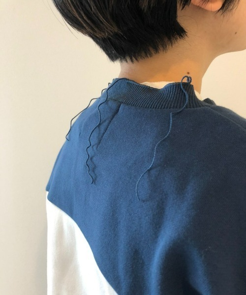 SINK kotohayokozawa（シンク コトハヨコザワ）の「BLOCK COLOR  LOGO SWEAT（スウェット・レディース・ベージュ/ネイビー/グレー・M/L）」の15枚目の写真