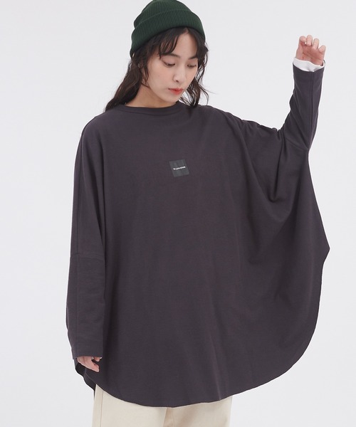 CONVERSE（コンバース）の「【ZOZOTOWN限定】CONVERSE/コンバース 裏毛リバーシブルビッグポンチョロングTシャツ（Tシャツ/カットソー・レディース・スミクロ/グレー/レッド・FREE）」の12枚目の写真