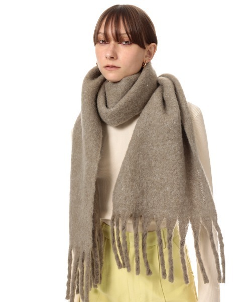 SLY（スライ）の「WOOL BLEND MUFFLER/ウールブレンドマフラー（マフラー・レディース・ブラウン/ターコイズブルー/イエロー/アイボリー・FREE）」の11枚目の写真