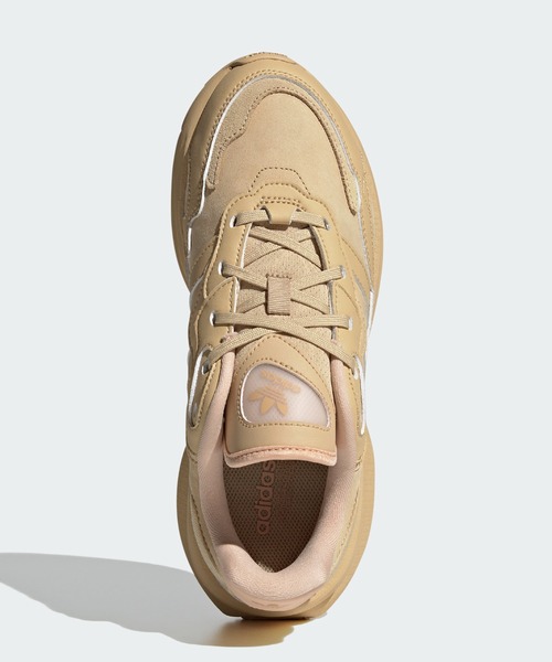 adidas（アディダス）の「Zentic / アディダスオリジナルス（スニーカー・レディース・ベージュ/オフホワイト・22.5cm/23.5cm/24.5cm/25.5cm/26.5cm/23.0cm/24.0cm/25.0cm/26.0cm/22.0cm）」の6枚目の写真
