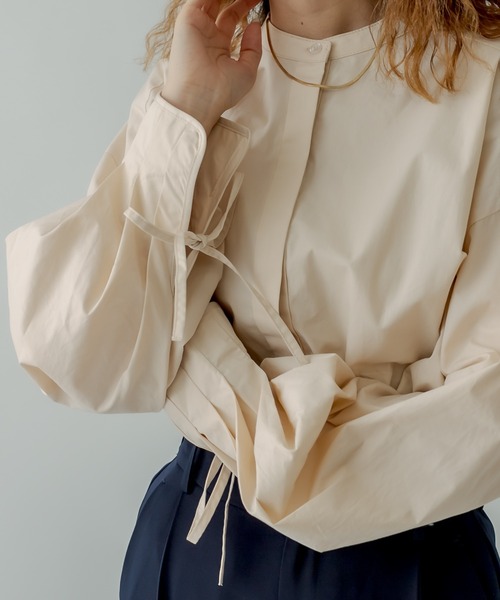 mystic(ミスティック)の「バンドカラー袖タックデザインシャツ(シャツ/ブラウス・レディース・ブラック/ベージュ/オフホワイト・FREE)」の19枚目の写真