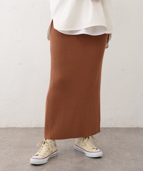 BONbazaar（ボンバザール）の「リブニットバックスリットスカート（スカート・レディース・アイボリー/サンドベージュ/ブロンズ/ブラック・FREE）」の4枚目の写真