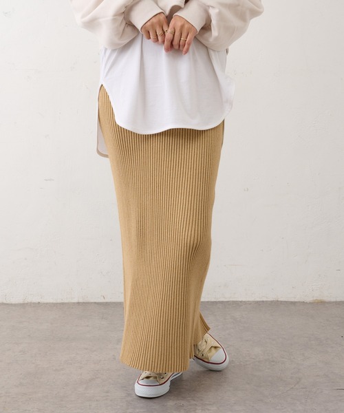 BONbazaar（ボンバザール）の「リブニットバックスリットスカート（スカート・レディース・アイボリー/サンドベージュ/ブロンズ/ブラック・FREE）」の3枚目の写真