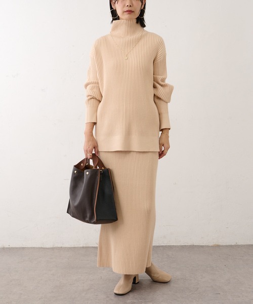 BONbazaar（ボンバザール）の「リブニットバックスリットスカート（スカート・レディース・アイボリー/サンドベージュ/ブロンズ/ブラック・FREE）」の5枚目の写真