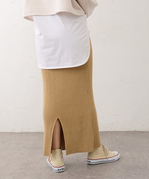 BONbazaar（ボンバザール）の「リブニットバックスリットスカート（スカート・レディース・アイボリー/サンドベージュ/ブロンズ/ブラック・FREE）」の22枚目の写真