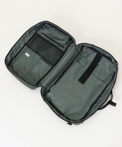ikka（イッカ）の「HD ポリエステル3WAYバッグ（ショルダーバッグ・メンズ・ブラック/オリーブ・FREE）」の5枚目の写真