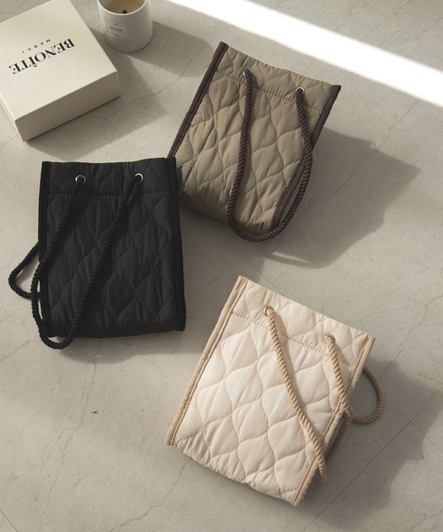 rectangle（レクタングル）の「キルティングショルダーバック（ショルダーバッグ・レディース・ブラック/カーキ/アイボリー/ベージュ・FREE）」の2枚目の写真