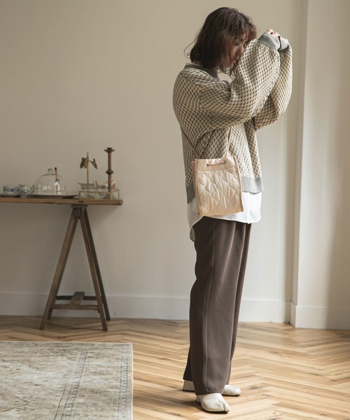 rectangle（レクタングル）の「キルティングショルダーバック（ショルダーバッグ・レディース・ブラック/カーキ/アイボリー/ベージュ・FREE）」の16枚目の写真