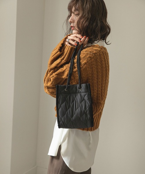 rectangle（レクタングル）の「キルティングショルダーバック（ショルダーバッグ・レディース・ブラック/カーキ/アイボリー/ベージュ・FREE）」の9枚目の写真