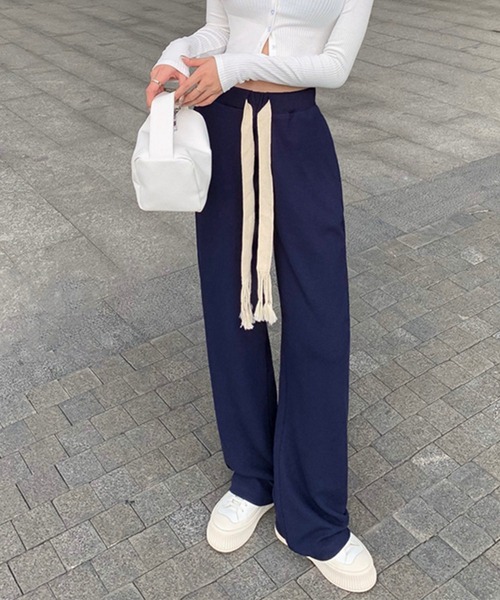 me+em select(ミームセレクト)の「ロングコード裏起毛スウェットワイドパンツ(スウェットパンツ・レディース・ブラック/ネイビー/グレー・MEDIUM/LARGE)」の1枚目の写真