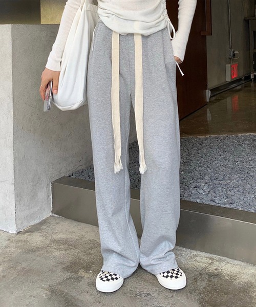 me+em select(ミームセレクト)の「ロングコード裏起毛スウェットワイドパンツ(スウェットパンツ・レディース・ブラック/ネイビー/グレー・MEDIUM/LARGE)」の16枚目の写真