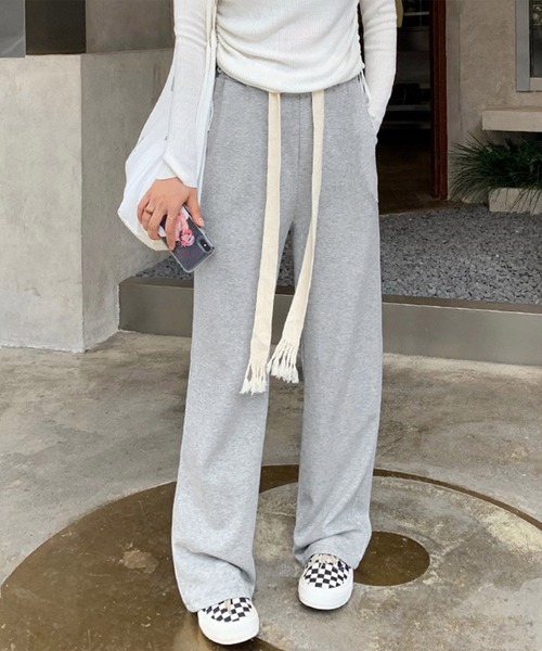 me+em select(ミームセレクト)の「ロングコード裏起毛スウェットワイドパンツ(スウェットパンツ・レディース・ブラック/ネイビー/グレー・MEDIUM/LARGE)」の7枚目の写真