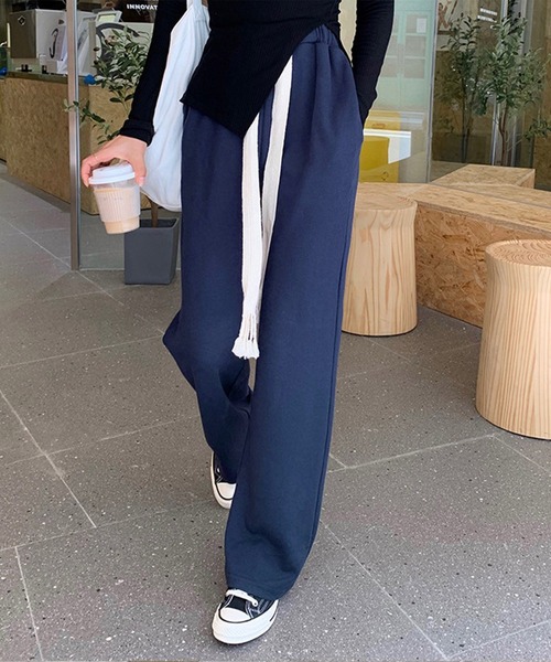 me+em select(ミームセレクト)の「ロングコード裏起毛スウェットワイドパンツ(スウェットパンツ・レディース・ブラック/ネイビー/グレー・MEDIUM/LARGE)」の5枚目の写真