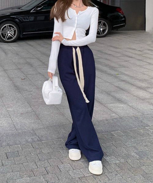 me+em select(ミームセレクト)の「ロングコード裏起毛スウェットワイドパンツ(スウェットパンツ・レディース・ブラック/ネイビー/グレー・MEDIUM/LARGE)」の14枚目の写真