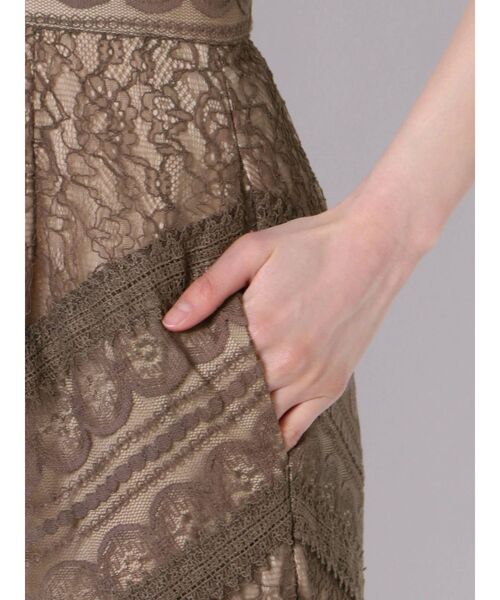 LAGUNAMOON（ラグナムーン）の「LADYショルダーギャザーレースマキシワンピース（ドレス・レディース・ブラック/モカ・MEDIUM/SMALL）」の10枚目の写真