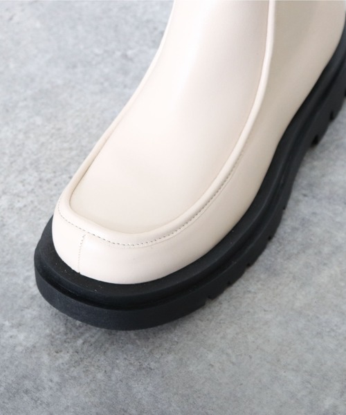archives（アルシーヴ）の「厚底モカブーツ（ブーツ・レディース・ブラック/アイボリー・MEDIUM/LARGE）」の8枚目の写真