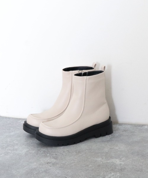 archives（アルシーヴ）の「厚底モカブーツ（ブーツ・レディース・ブラック/アイボリー・MEDIUM/LARGE）」の3枚目の写真